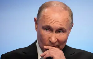 پوتین هنگام‌ نام بردن از شهید رئیسی متاثر شد(+ویدئو)