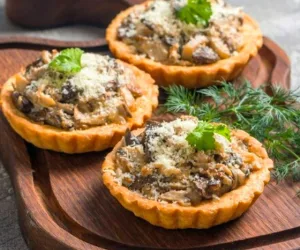 طرز تهیه تارت قارچ و پنیر