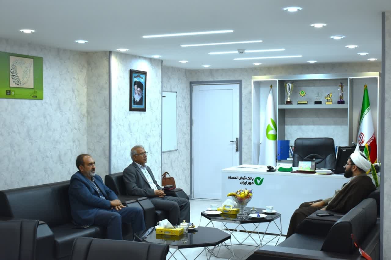 تاکید مدیر شعب بانک قرض‌الحسنه مهر ایران در استان فارس بر ظرفیت مساجد برای ترویج فرهنگ قرض‌الحسنه