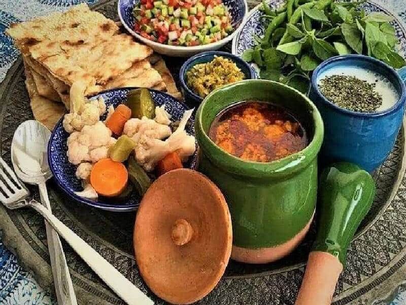 طرز تهیه شوربای گوشت قورما یکی از خوشمزه‌ترین غذاهای سنتی تبریز 1