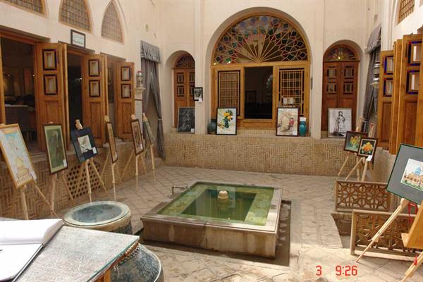 احساس در نگارخانه وصال شیراز