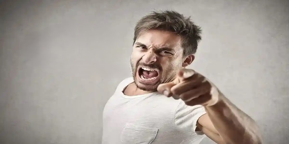 مجازات فحش دادن