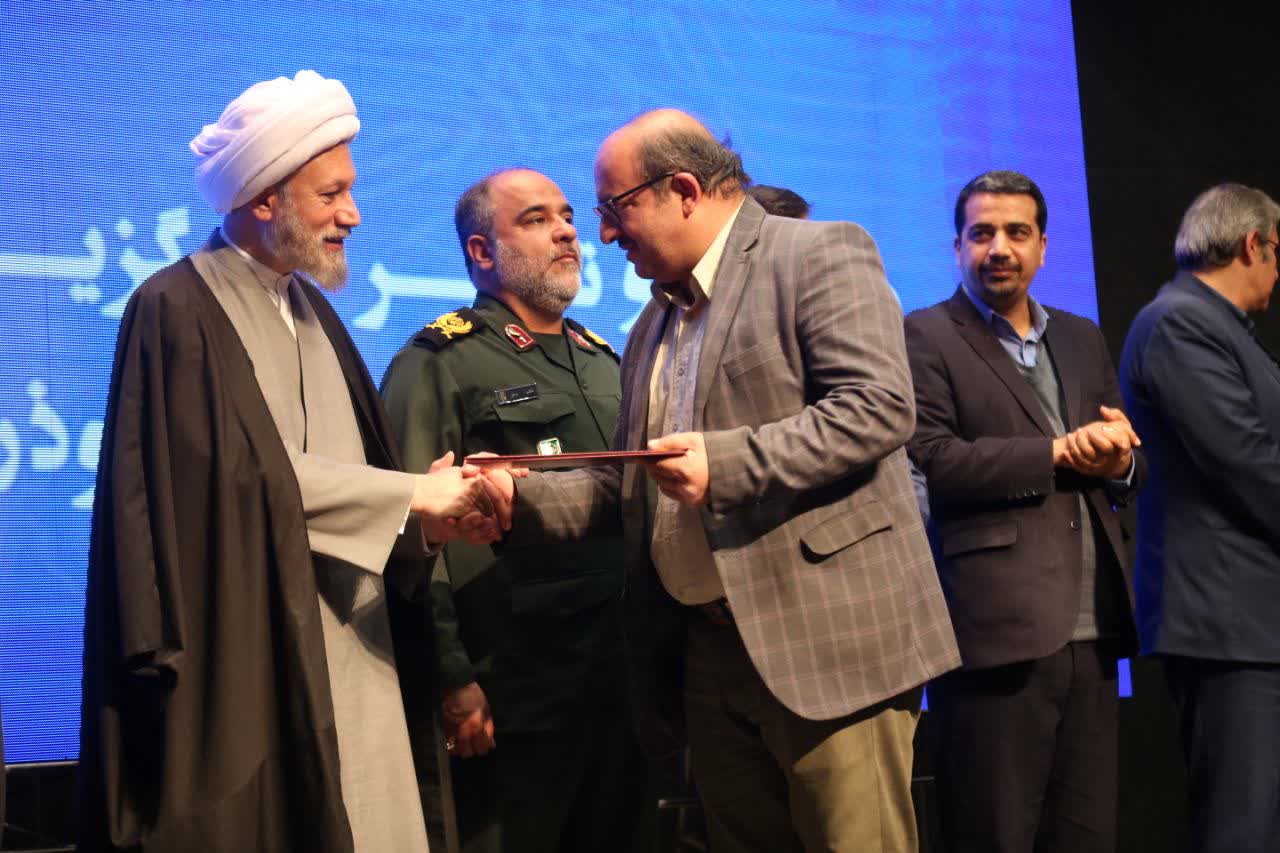 مقام دوم هفتمین جشنواره رسانه‌ای ابوذر فارس در بخش یادداشت به « سید محی الدین حسینی ارسنجانی » رسید