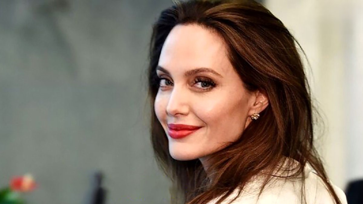 لحظه فرار آنجلینا جولی از آتش‌سوزی لس‌آنجلس(+فیلم)