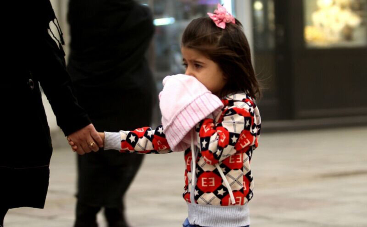 فروش دختر ۳ ساله به قیمت ۹۵ میلیون تومان پس از ربودن در کوچه/ بچه‌دزدان:سرمان کلاه گذاشتند و یک ریال به ما ندادند