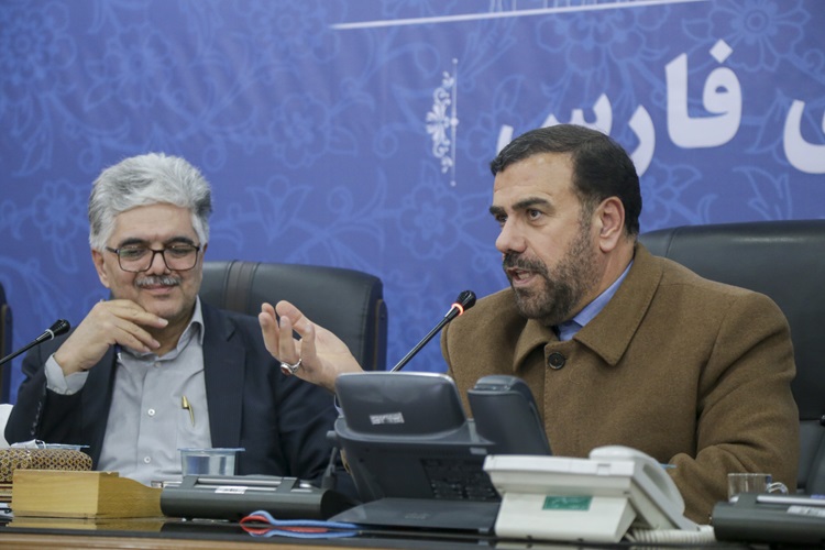 استاندار فارس ادعا کرد: با تغییر کاربری باغات قصردشت که حتی یک درخت در آن باشد موافقت نمی کنم