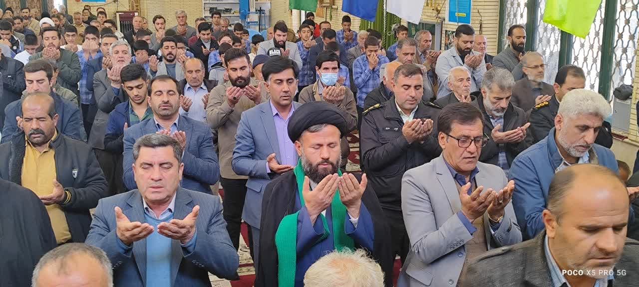 امام جمعه سپیدان: کار مردم لنگ انتصابات مانده است/ تغییرات مدیریتی سریع‌تر اتفاق بیفتد