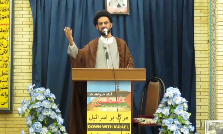 امام جمعه سپیدان:نفوذ تفکر برجامیون در دولت وفاق ملی خطرناک است/رئیس جمهور مواظب باشد 1 نماز جمعه سیپدان