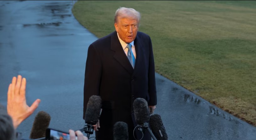 وضع تعرفه‌های سنگین آمریکا بر کالاهای وارداتی از چین، کانادا و مکزیک توسط ترامپ