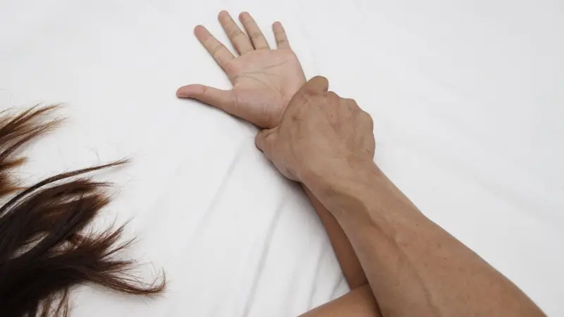 حکم راننده پراید عامل آزار و اذیت زن شوهردار صادر شد/زن:این مرد اعدام شود