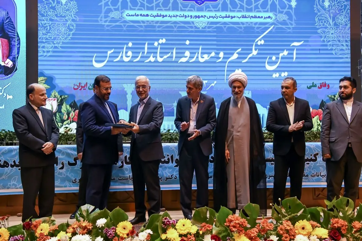 ایمانیه استاندار فارس می‌ماند نماد وفاق می‌شد،امیری واقعا میخواهد برود به این زودی؟