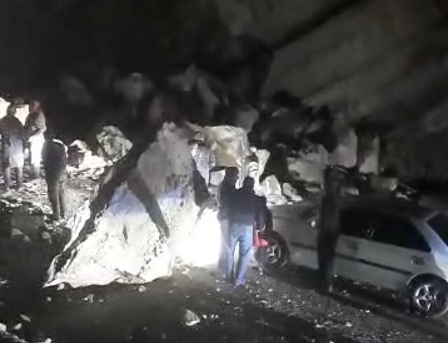 مسدود شدن جاده یاسوج – شیراز به علت ریزش کوه در «مله شوره»+جزئیات