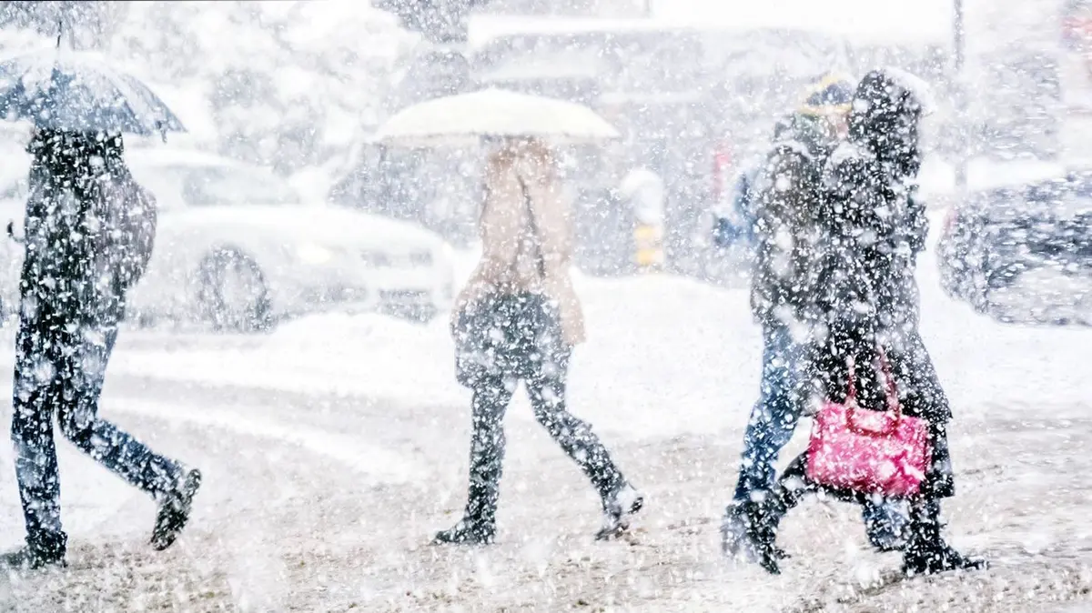 ورود سامانه بارشی به کشور و بارش برف،‌ باران و وزش باد شدید در ۱۸ استان