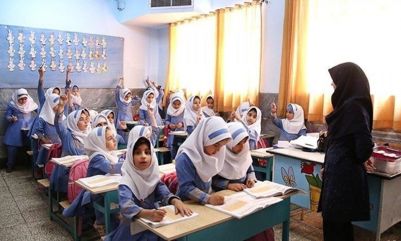 دانش آموزان