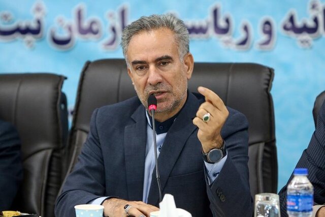 معاون امور اسناد سازمان ثبت اسناد و املاک کشور از سلب صلاحیت ۱۶ سردفتر اسناد رسمی در سال جاری خبر داد.