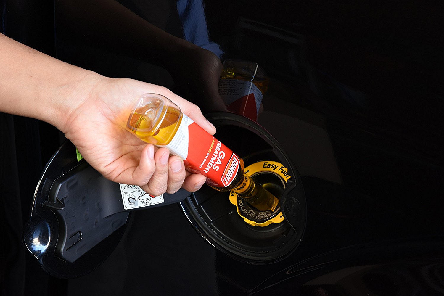 پولتان را دور نریزید! مدیرعامل پخش فرآورده‌های نفتی: بنزین نیازی به مکمل ندارد