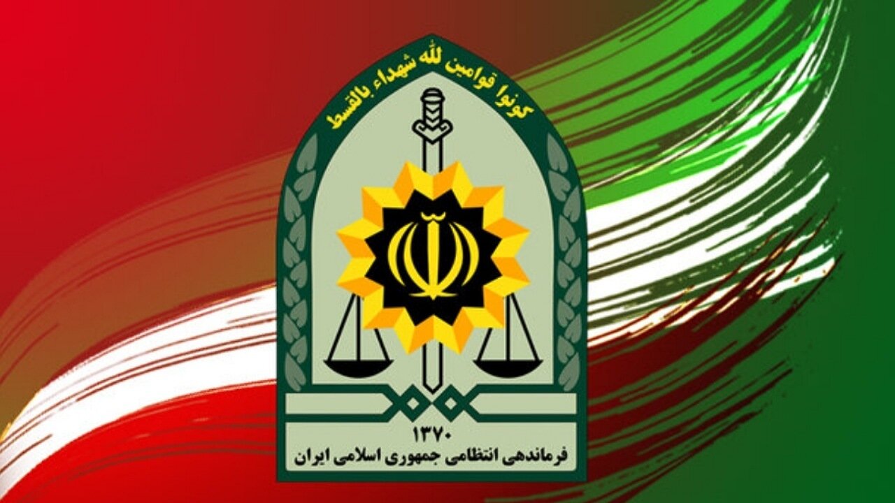 واکنش پلیس به صورت خونین یک زن و خودزنی، فحاشی، پرخاشگری برخی از تحصن کنندگان حجاب