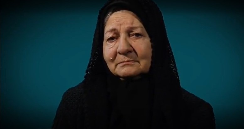 چشمان نگران مادر