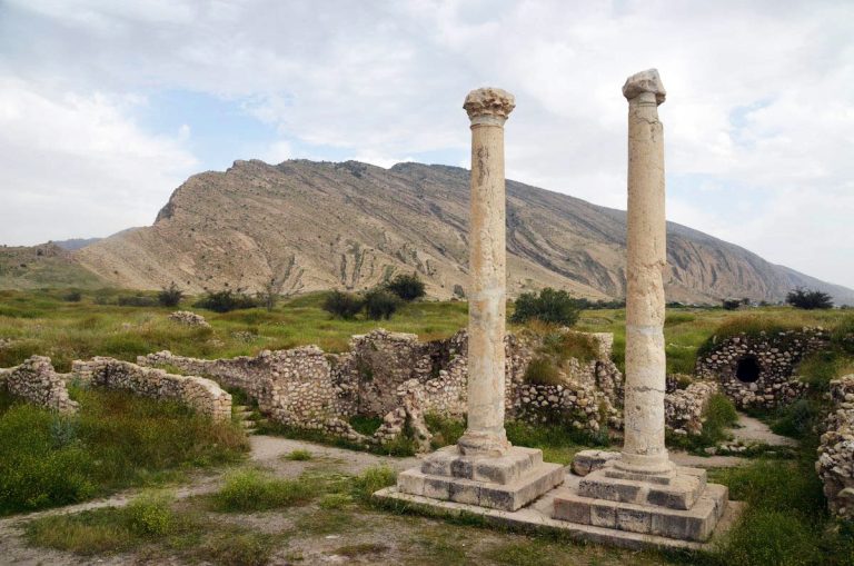 باستان‌شناسان به دنبال کشف رازها و گنجینه‌های ساسانیان در کاخ والرین بیشاپور