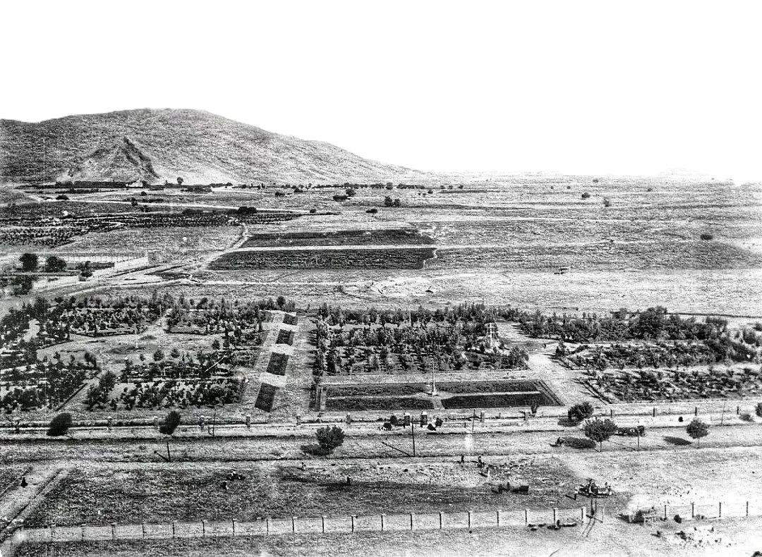 تصویری نادر از ساخت باغ ملی شیراز در دهه ۱۳۲۰ خورشیدی