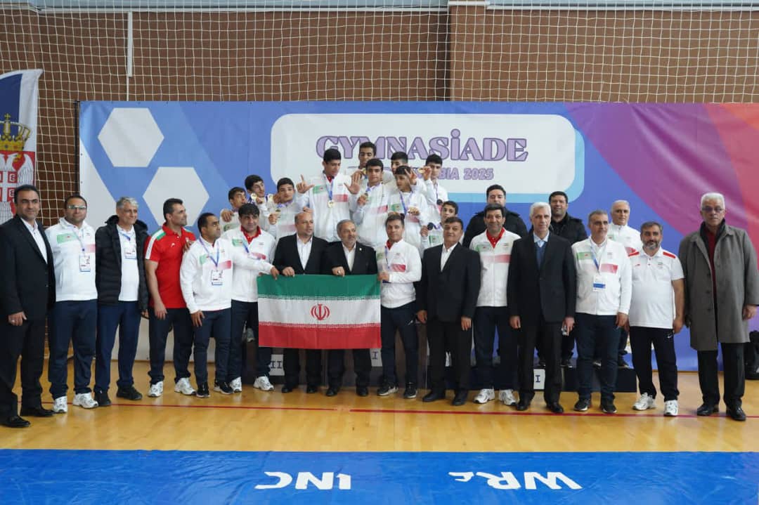 تیم ملی کشتی‌آزاد دانش‌آموزان ایران با هدایت معلم استان فارس ۷ طلای جهانی کسب کرد