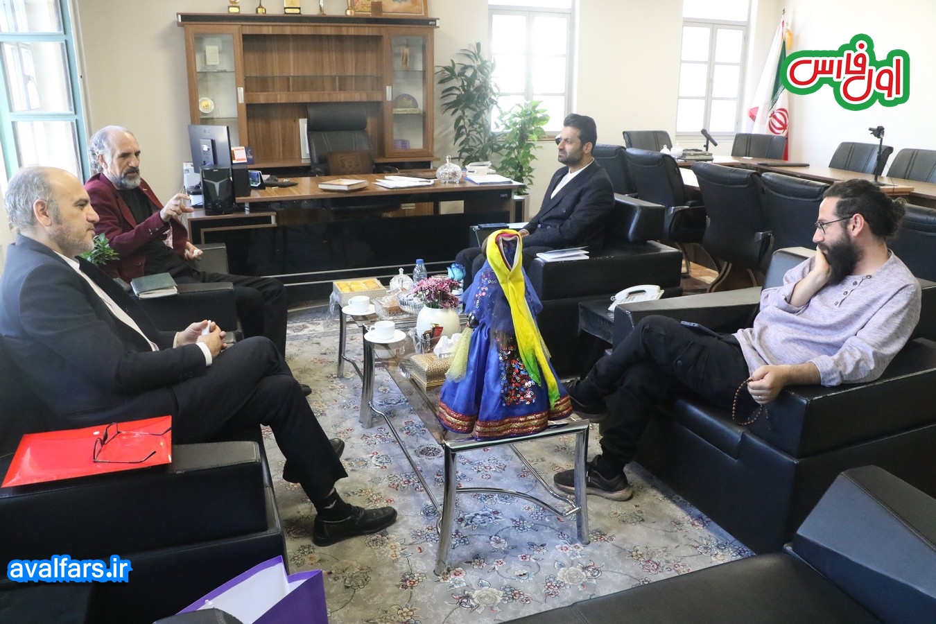 مدیرکل ارشاد فارس، لیلی ممسنی را گرفت