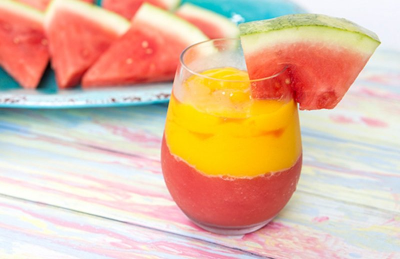 نقشه شوم در آبمیوه فروشی: سرقت ۲ میلیاردی با بیهوشی