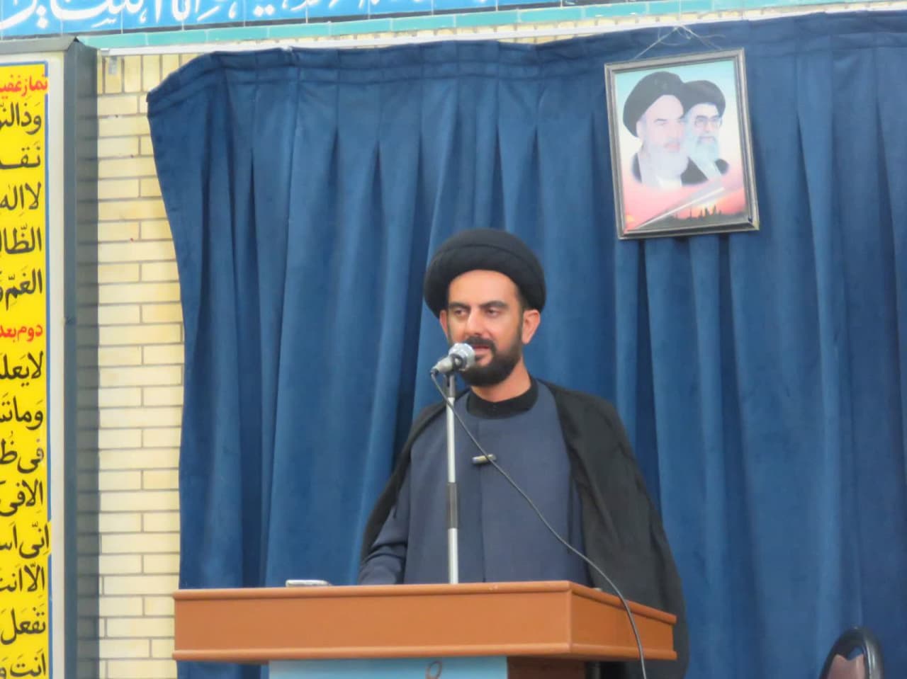 حجت الاسلام افروغی امام جمعه سپیدان :بیانات رهبر انقلاب در خطبه عید فطر نتیجه مذاکره با امریکا را مشخص کرد