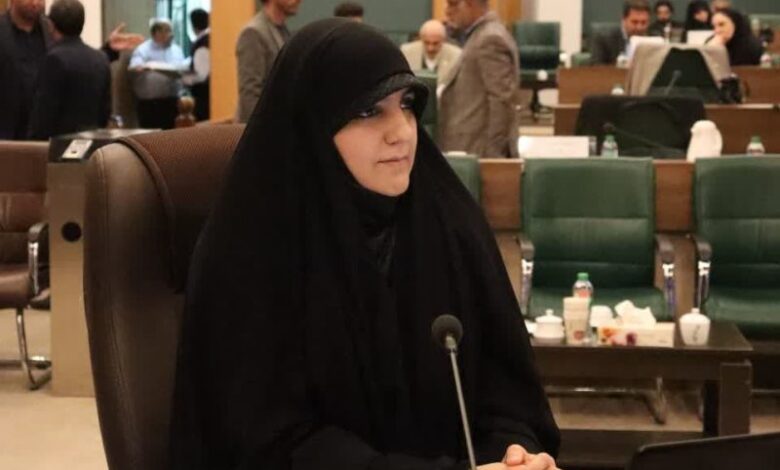 تذکر عضو شورای شهر در خصوص پارکینگ مجتمع نگین فارس و ترافیک بلوار عدالت شیراز 1 خواست خدایی
