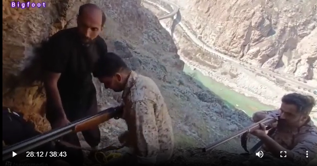 دستگیری مرد غارنشین 1