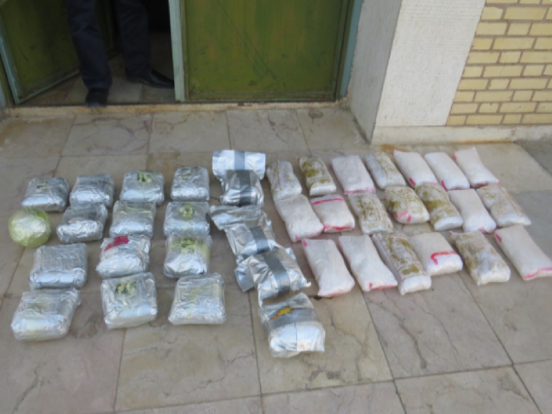 کشف محموله بزرگ شیشه و هروئین از یک باغ شهری در صدرا