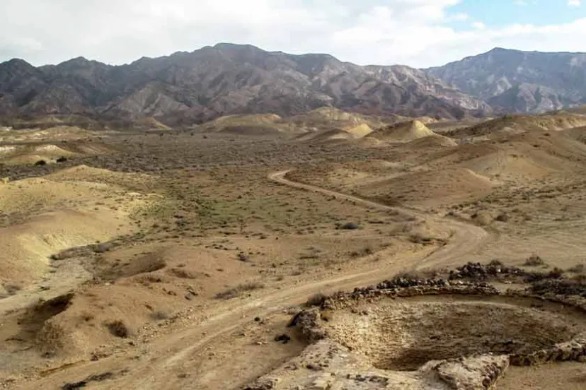 تصویر تماشایی کوه دماوند از قلب کویر