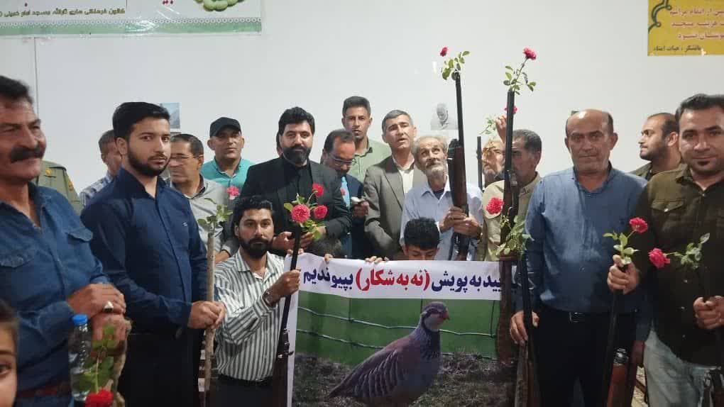 شکارچیان باغنو جای گلوله، گل گذاشتند/ پویش «نه به شکار» در قیروکارزین