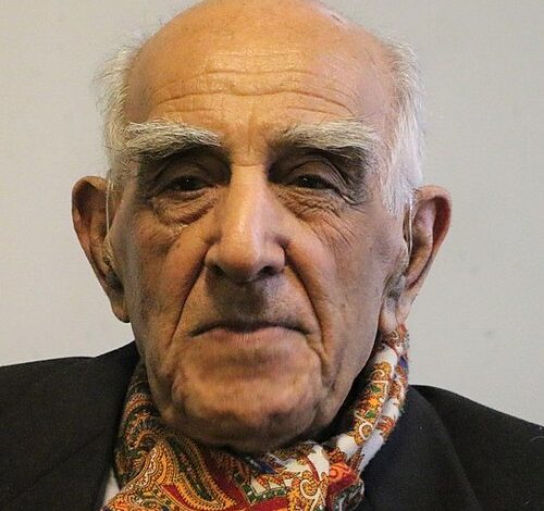 احمد اقتداری