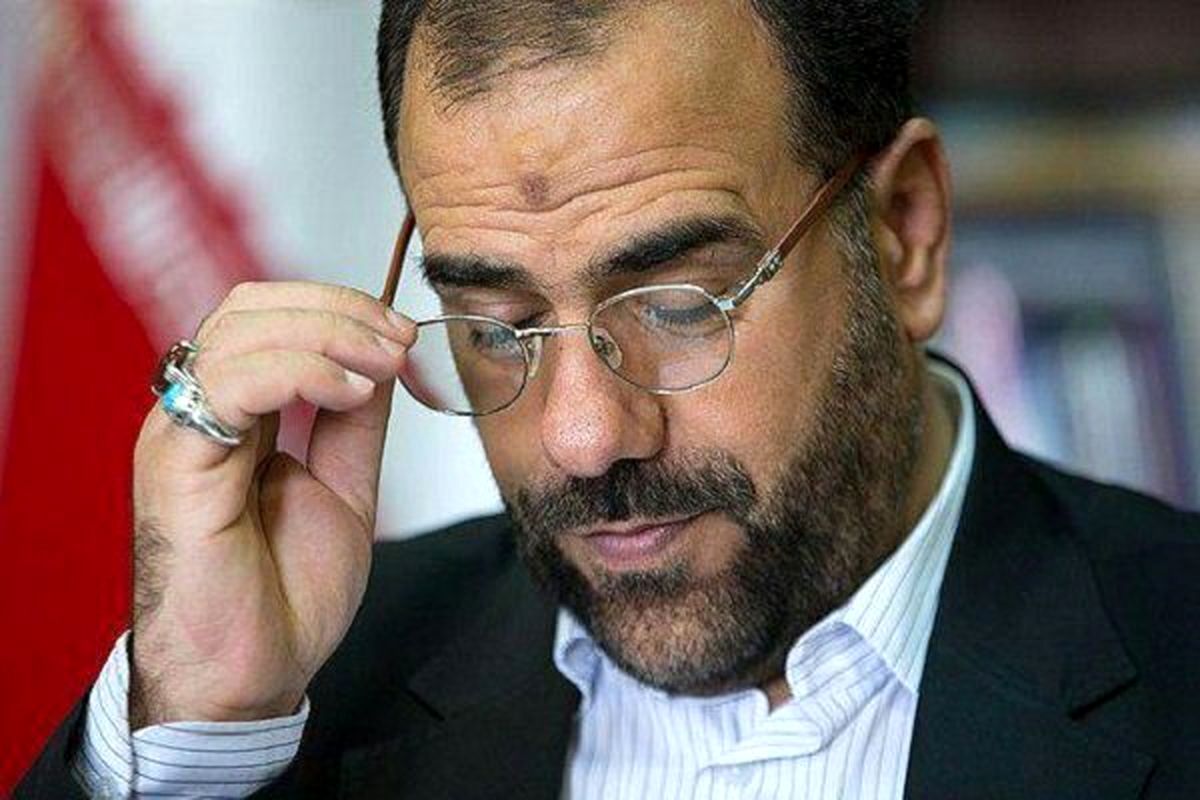 جناب آقای استاندار محترم فارس، دارند زخم صندلی می‌گیرند !