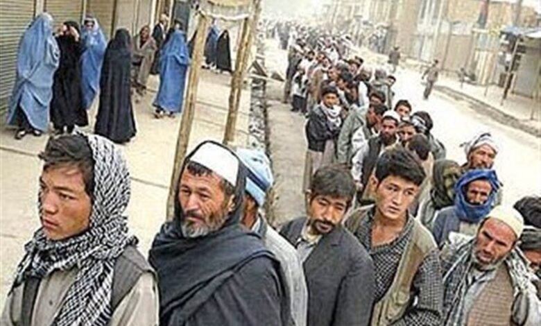 کار دادن به افراد بیگانه در ایران دو شرط دارد 1 افراد بیگانه