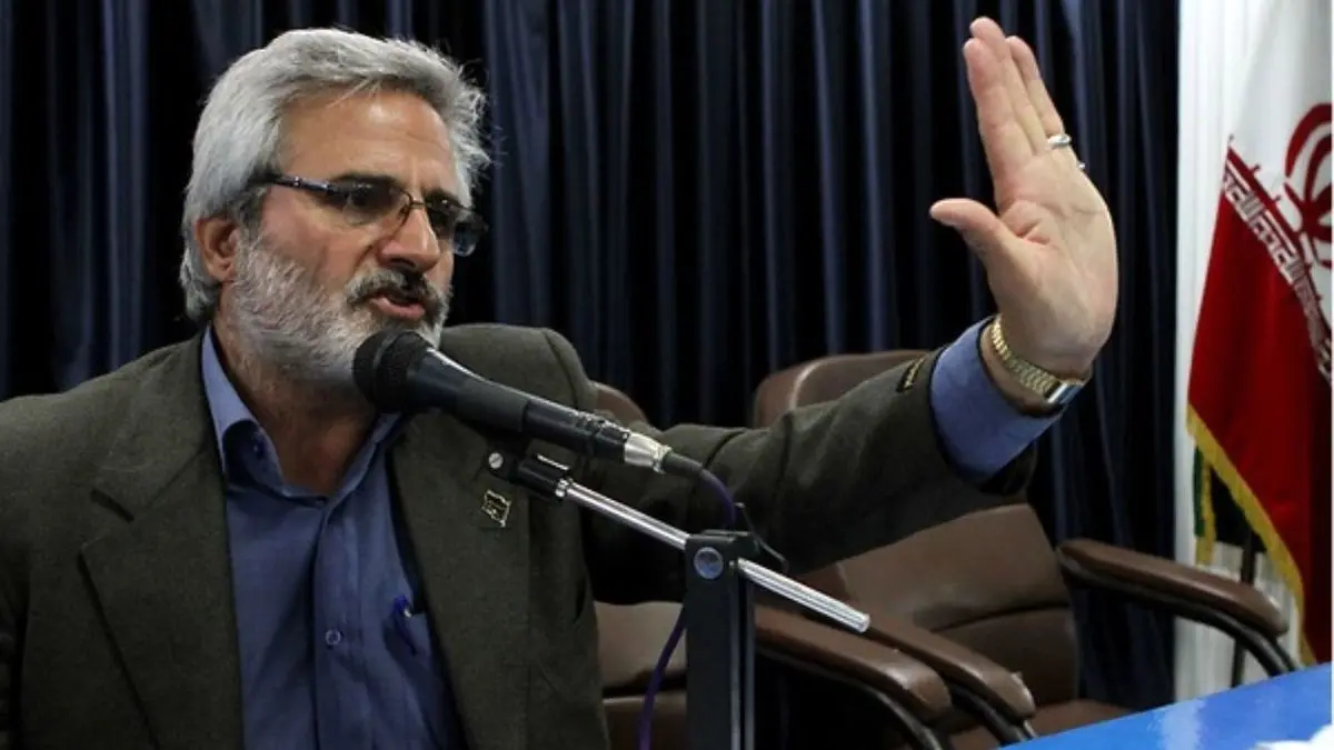 زخم واگذاری بانک رفاه کارگران تازه است؛فکر می‌کنند بازنشسته بانک خود را فراموش کرده؟ اشتباه می‌کنند