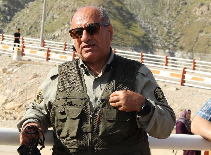 خواهر هدایت‌الله دیده‌بان غم شهادت برادر محیطبانش را تاب نیاورد