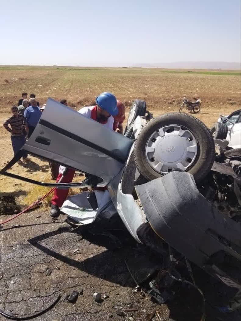 تصادف مرگبار پژو ۴۰۵ و دنا در جاده آباده_سمیرم؛ یک کشته و چهار مصدوم