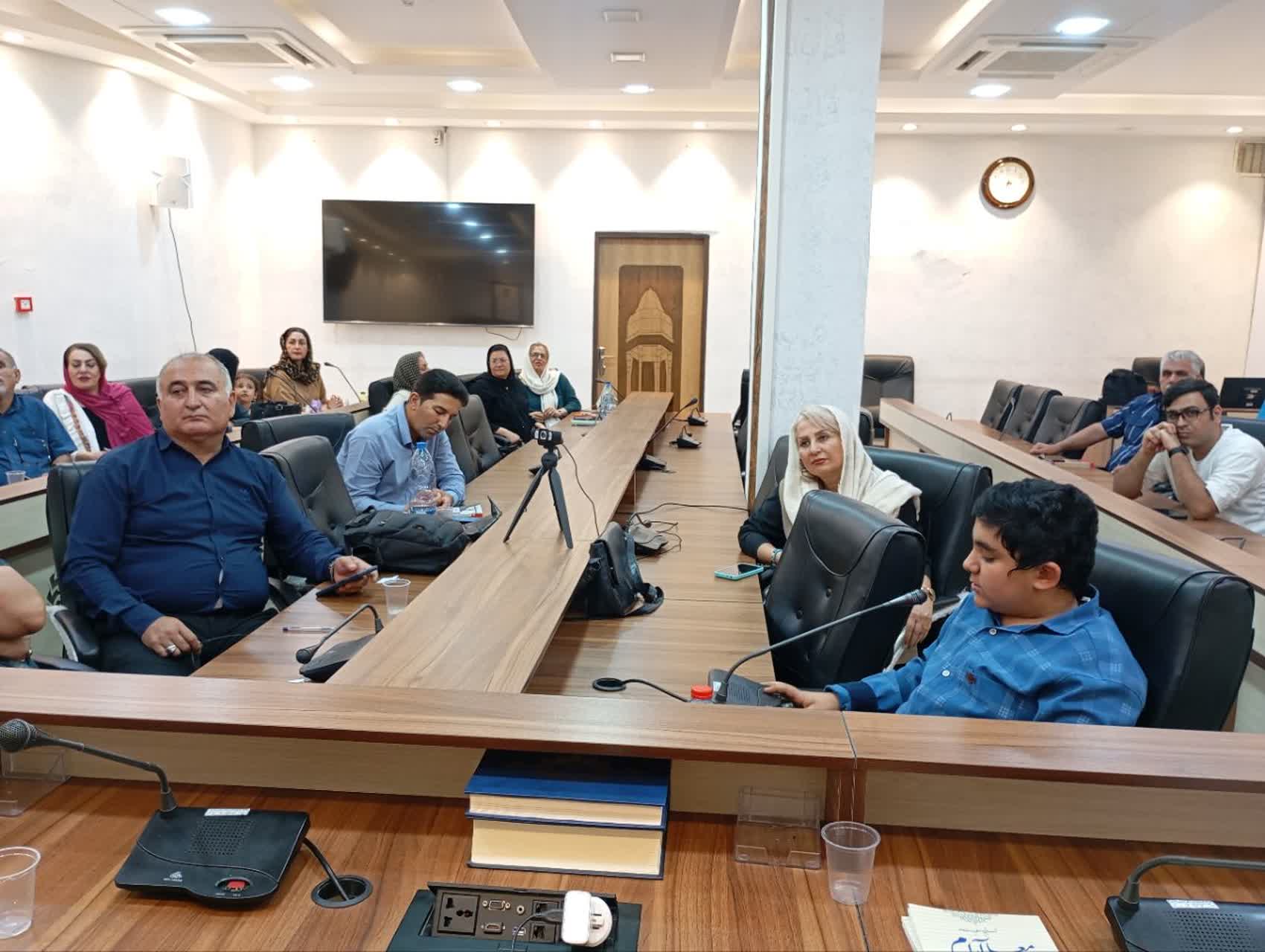 هم‌پیمانی پاسبانان ادب پارسی در شیراز برای پارسی نویسی