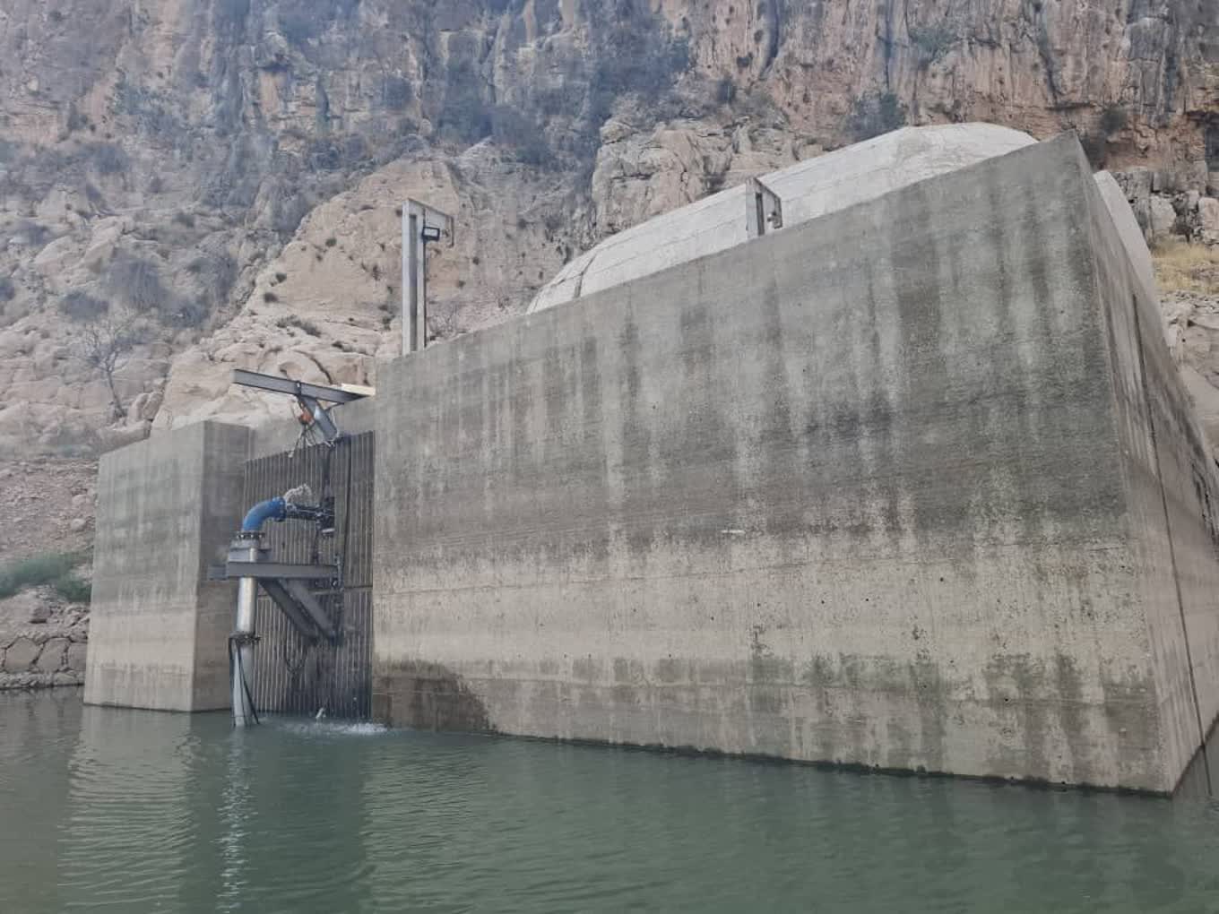 پایان دغدغه آب شرب و کشاورزی در فیروزآباد ،سیمکان و خرامه با تکمیل و بهره‌برداری از چند پروژه