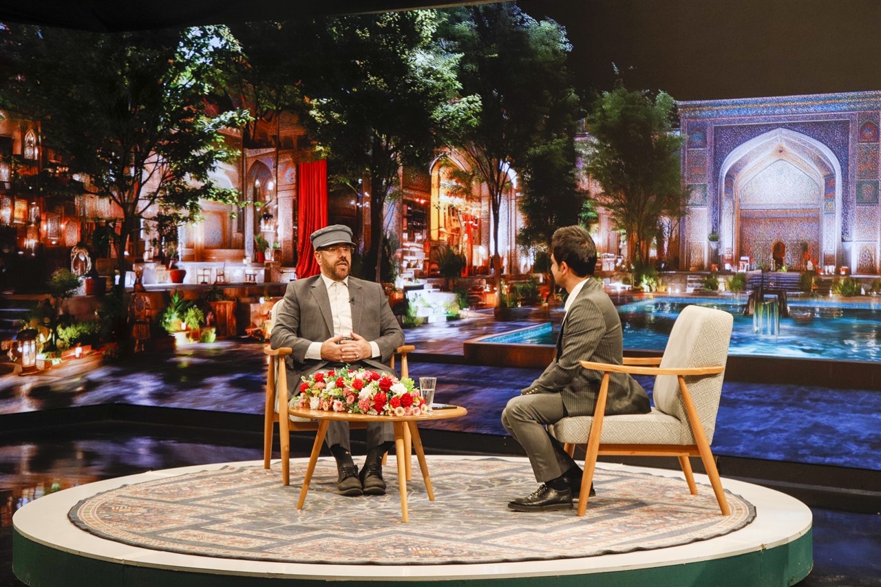 استایل استاندار فارس هنگام عذرخواهی از مردم بابت کمبودها