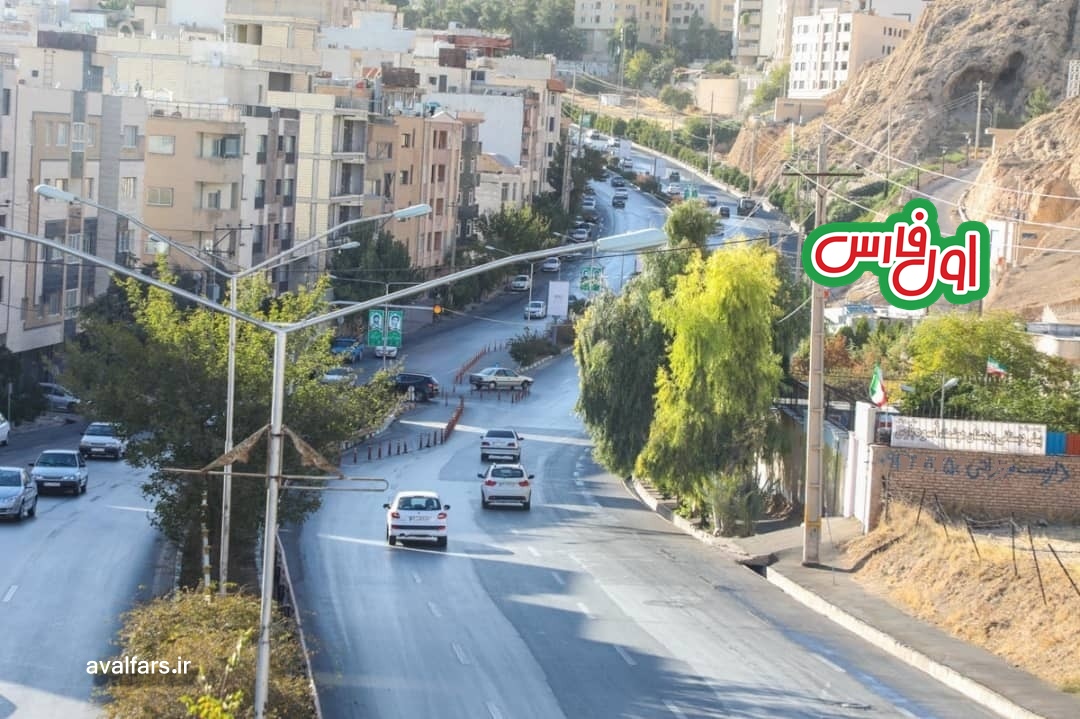 در بلوار جمهوری شیراز بدون ترس از دوربین با ۶۰ کیلومتر برانید