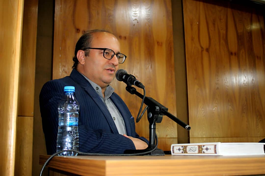 بزرگداشت روز و هفته کدام خبرنگار و فعال رسانه؟!