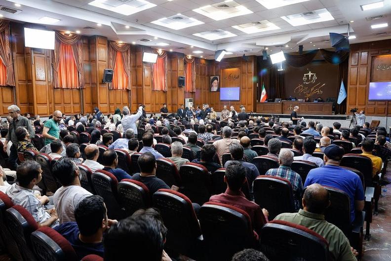 جلسه دادگاه کلاهبرداری رمز ارز «کینگ مانی» برگزار شد