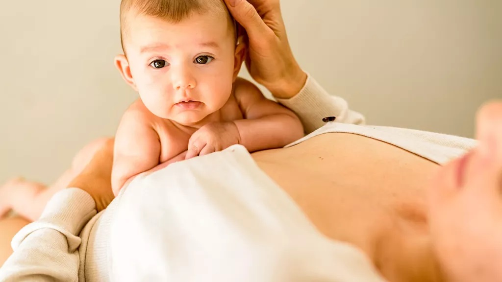 هشدار پزشکان به پدر و مادرها پس از دیدن رشد «آلت جنسی مردانه» در یک نوزاد دختر