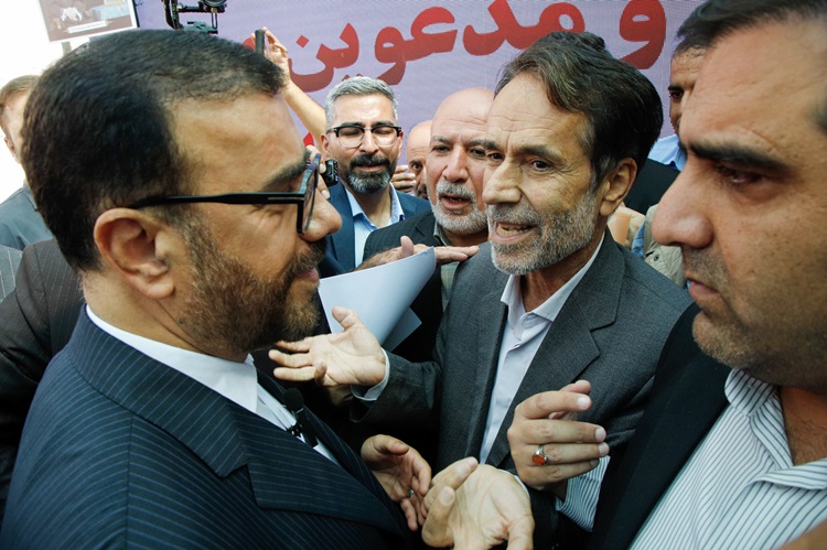 سه مطالبه مهم شهروندان صدرا از استاندار اعلام شد/ حسینعلی امیری: به شهر صدرا که می‌آیم شرمنده مردم می‌شویم