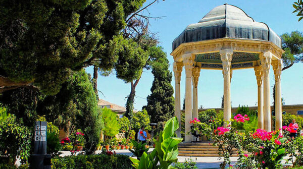 سفر به شیراز در بهار