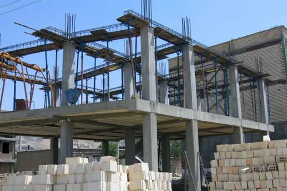 واکنش مدیرکل راه و شهرسازی فارس به چادر زدن کارگران فسا مقابل اداره مسکن