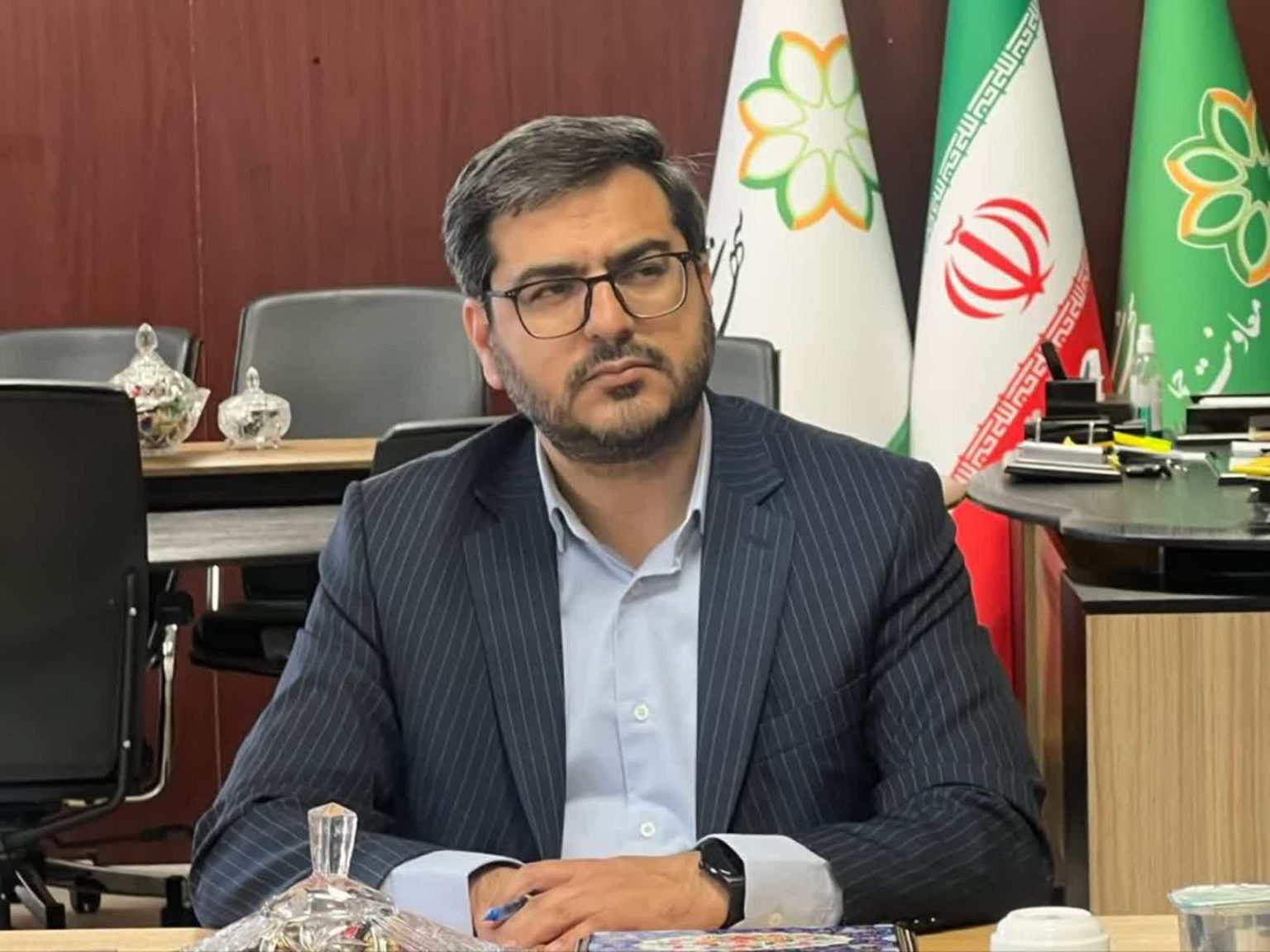 ترافیک محور زند شیراز؛ تمرکز مراکز درمانی و اداری عامل اصلی ازدحام شهری